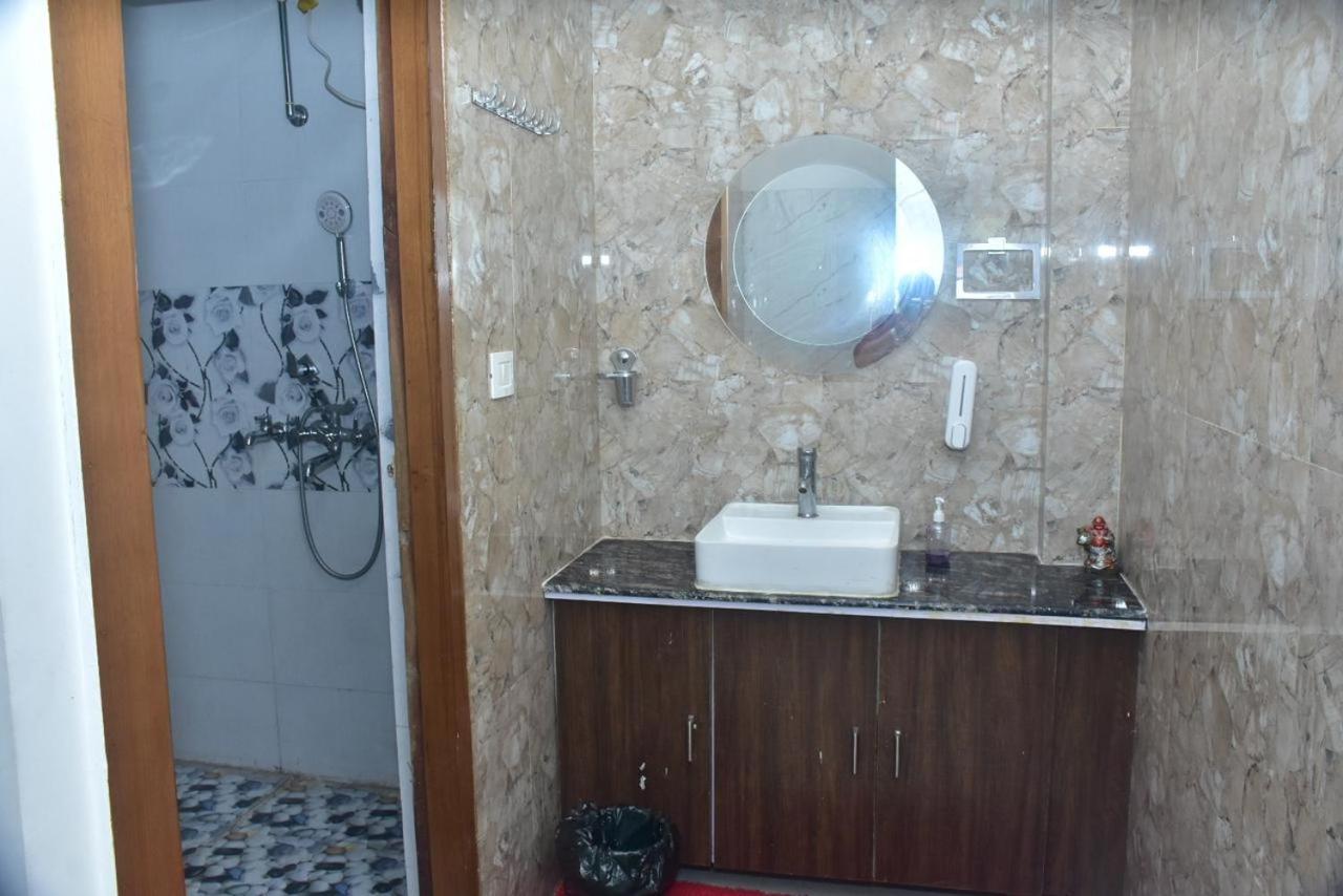 Shreshth Home Stay - Best Family Accommodation - 3Km From Har Ki Pauri, Haridwar, Uttarakhand Extérieur photo