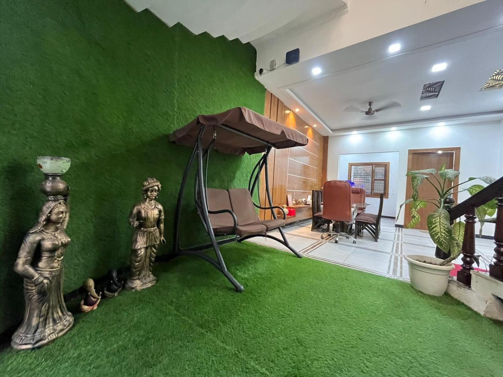 Shreshth Home Stay - Best Family Accommodation - 3Km From Har Ki Pauri, Haridwar, Uttarakhand Extérieur photo