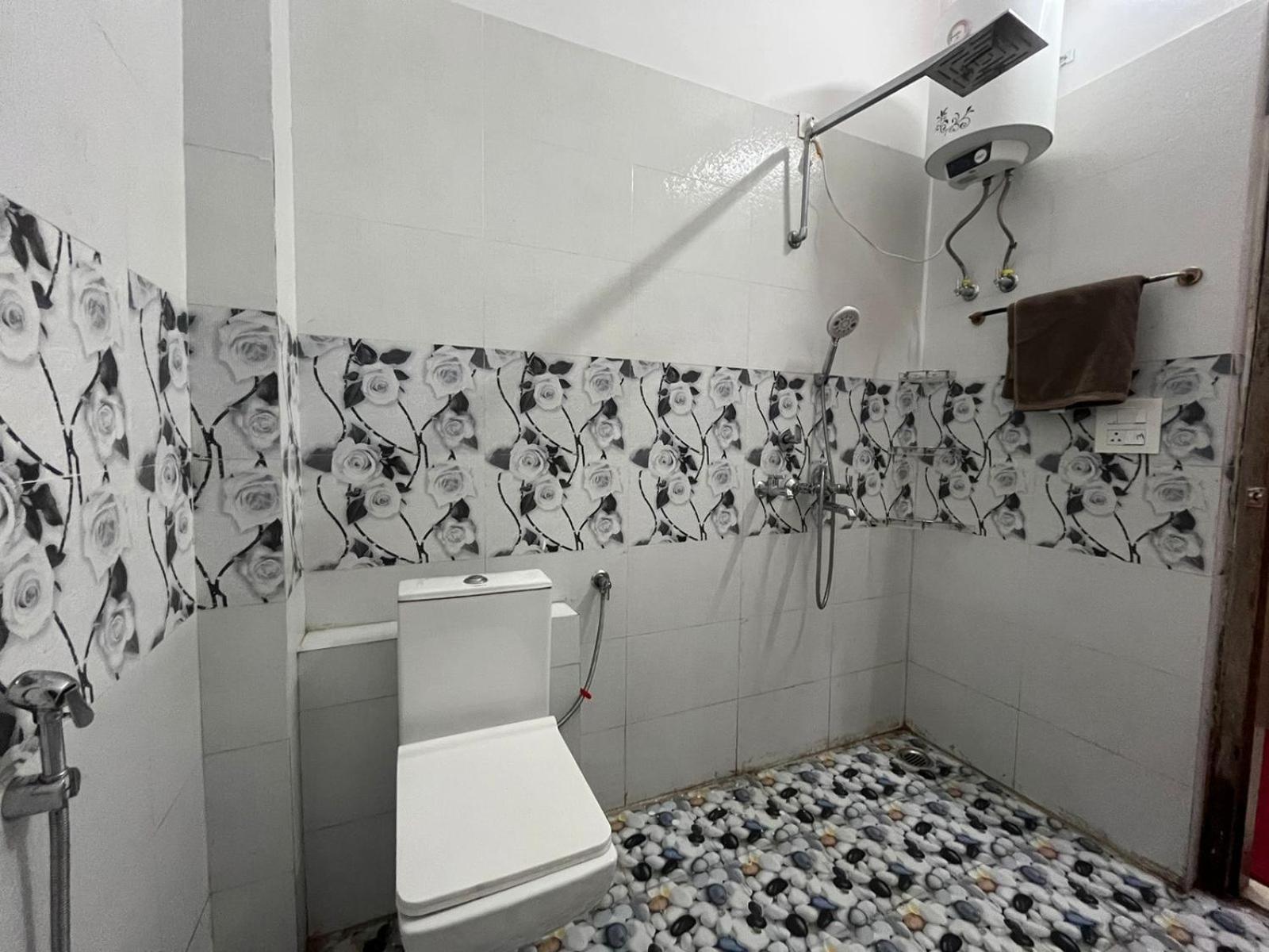 Shreshth Home Stay - Best Family Accommodation - 3Km From Har Ki Pauri, Haridwar, Uttarakhand Extérieur photo