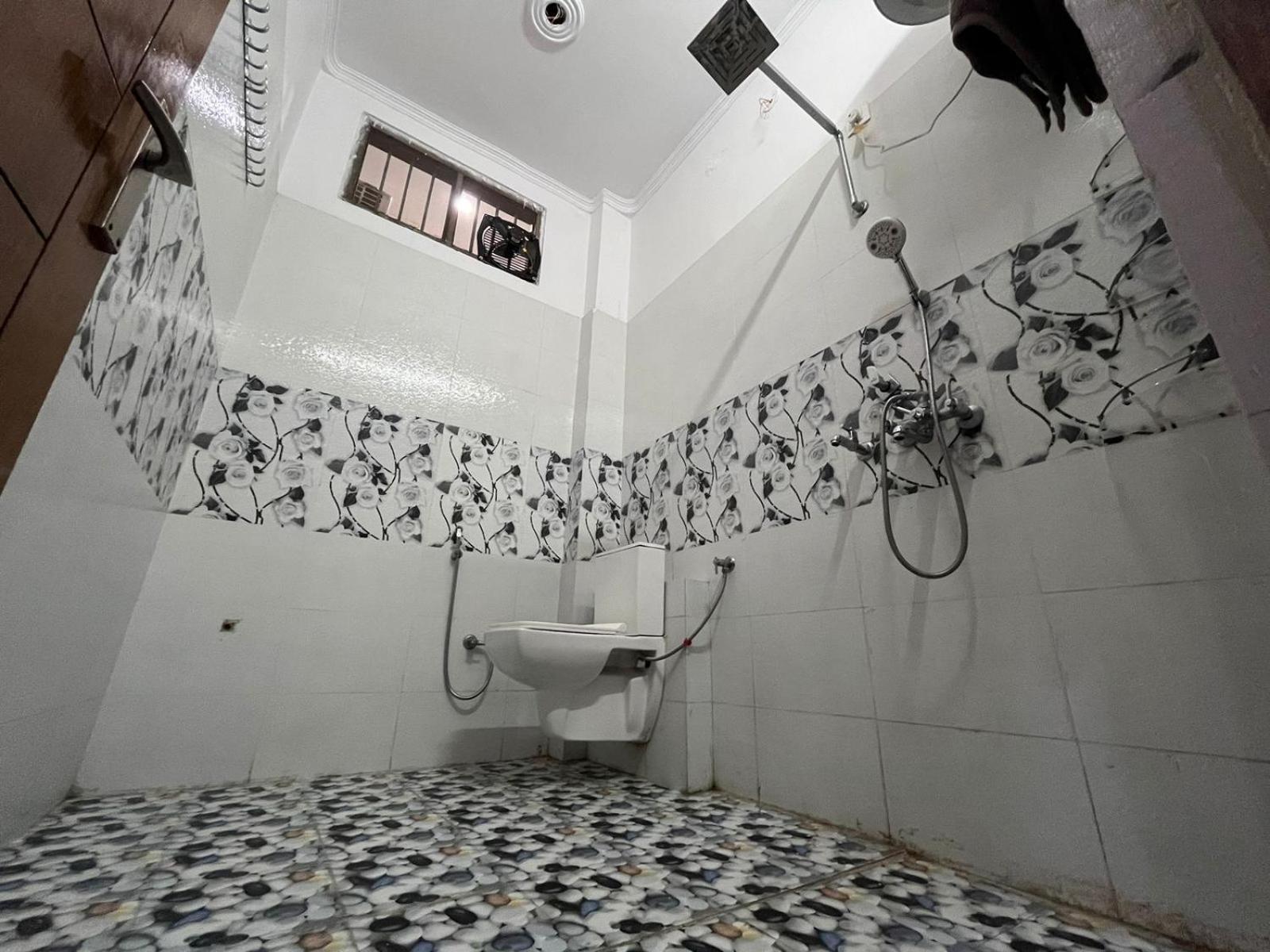 Shreshth Home Stay - Best Family Accommodation - 3Km From Har Ki Pauri, Haridwar, Uttarakhand Extérieur photo