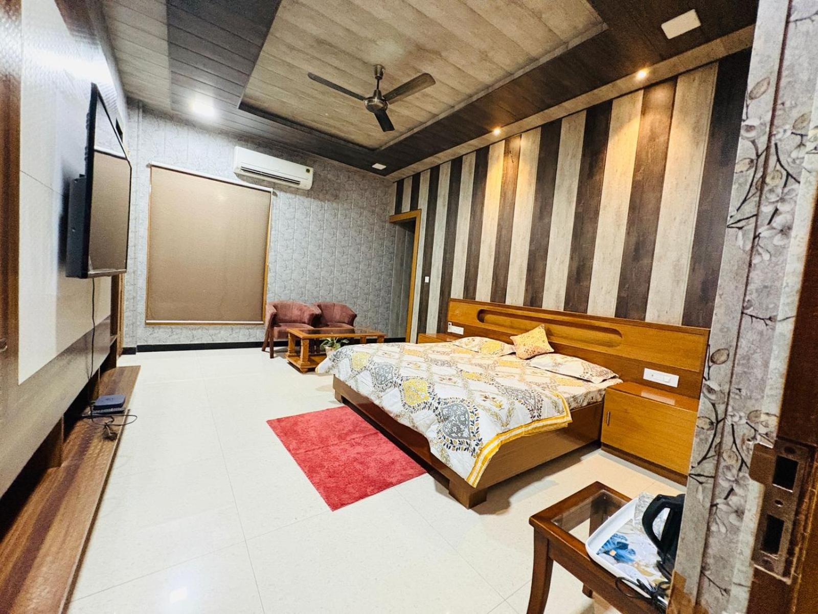 Shreshth Home Stay - Best Family Accommodation - 3Km From Har Ki Pauri, Haridwar, Uttarakhand Extérieur photo